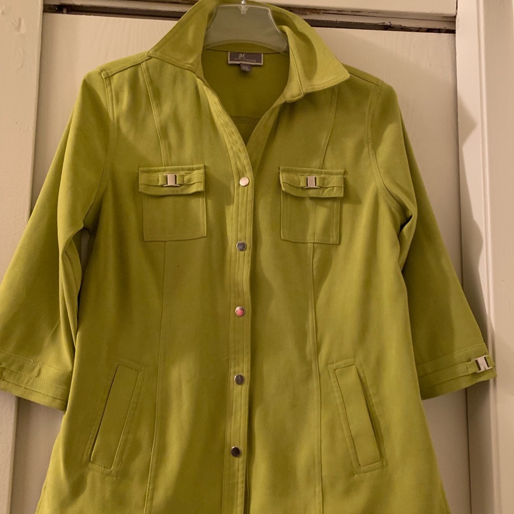 JM Collection Size Small Women’s